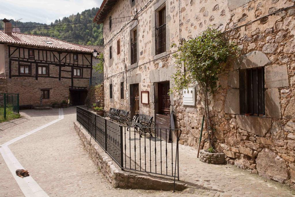 Posada De Urreci Aldeanueva de Cameros Exterior photo